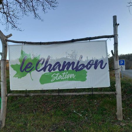 Maison De Campagne, Bulle De Verdure Montbron Exterior photo